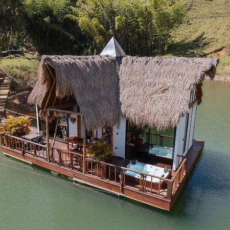 Ibuku Hotel Guatape - Chalets Eksteriør billede