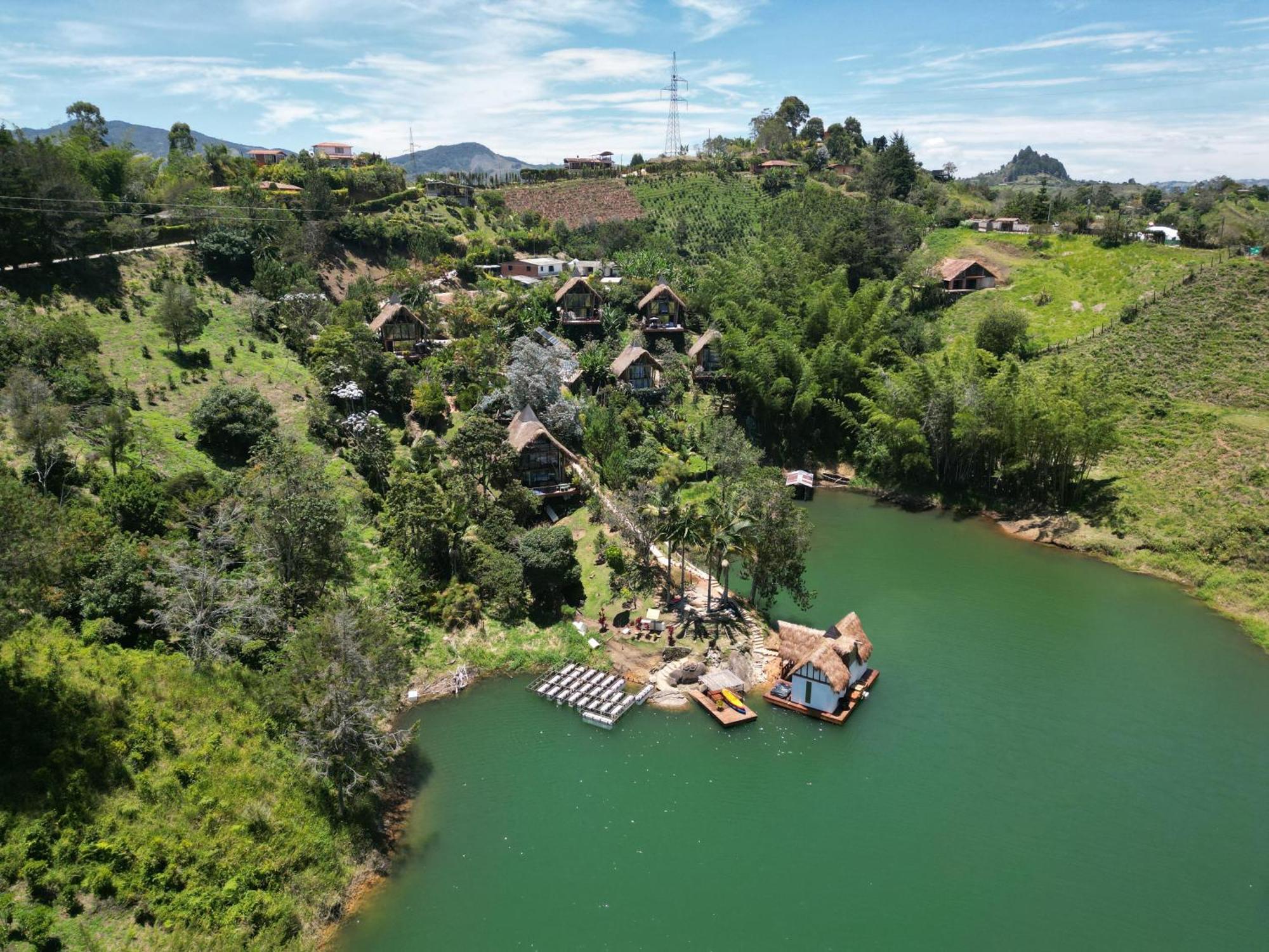 Ibuku Hotel Guatape - Chalets Eksteriør billede